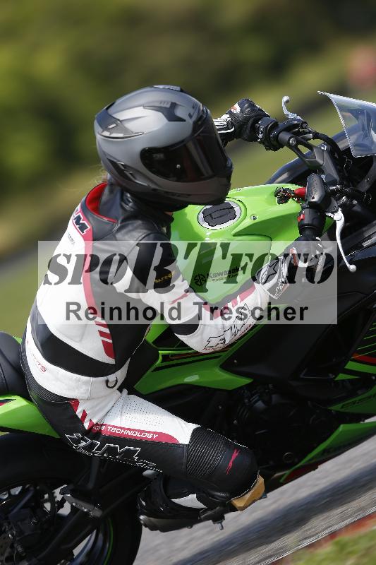 /Archiv-2024/29 12.06.2024 MOTO.CH Track Day ADR/Gruppe blau/22